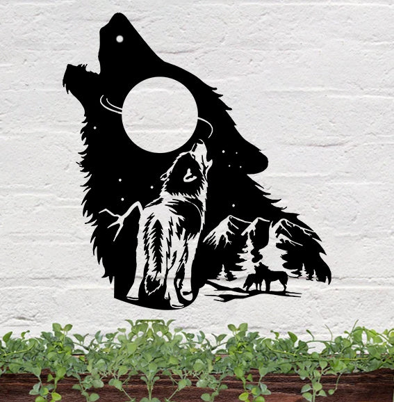 Wolf On The Moon Metal Wall Art, Howling Wolf Silhouette Full Moon Metal Sign, Howling Wolf Wild Nature Scenery Metal Wall Decor