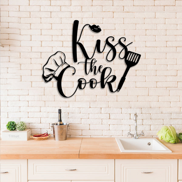 Kiss The Cook Metal Wall Hanging Sign, Home Kitchen Metal Sign, Kitchen Metal Wall Art, Kitchen Metal Gift For Mom Grandma, Housewarming Gift