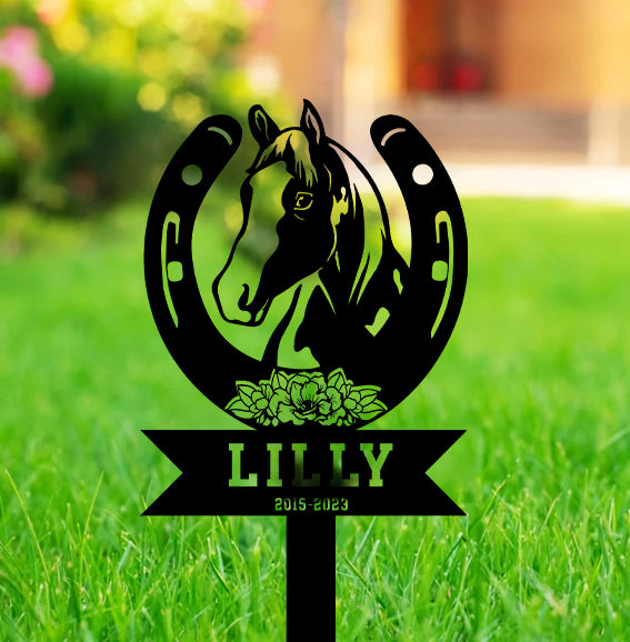 Personalized Horse Memorial Stake, Horse With Horseshoe Metal Garden Sign, Horse Loss Sympathy Sign, Horse Metal Grave Marker Remembrance Stake