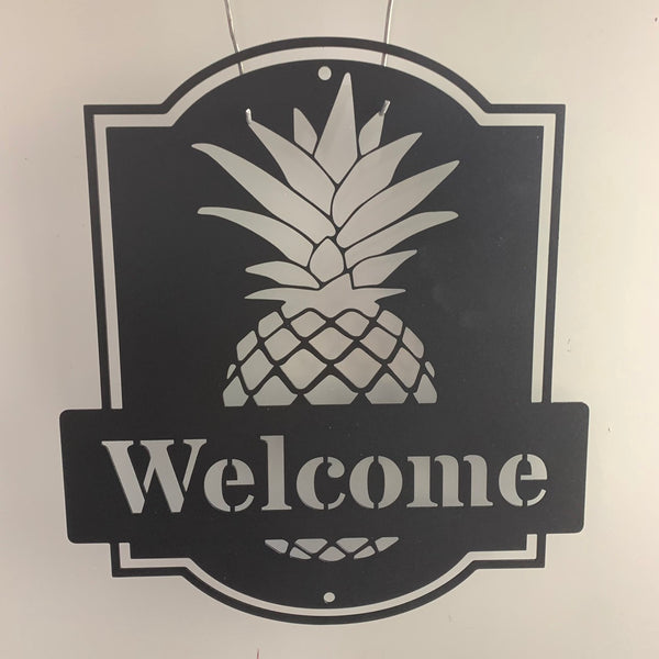 Custom Pineapple Metal Wall Art, Personalized Family Name Welcome Metal Sign, Pineapple Tropical Fruits Metal Wall Sign Decor