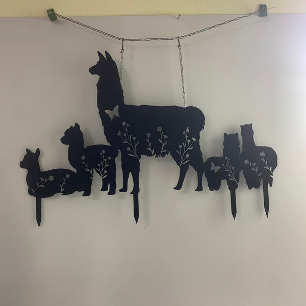 Llama Family Metal Garden Stake, Alpaca Family Metal Garden Sign With Stake, Floral Llamas Metal Sign Garden Decor, Metal Garden Yard Sign