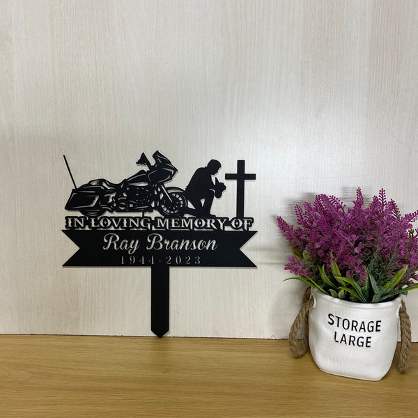 Personalized Motorcycle Memorial Metal Stake, Biker Kneeling At Cross Grave Marker, Biker Remembrance Metal Stake, Motorbiker Loss Metal Yard Sign