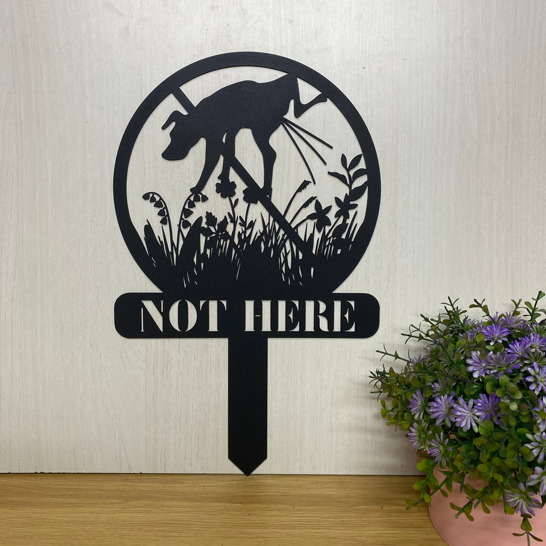 Not Here Dog Funny Metal Garden Stake, No Dog Pooping Please Be Respectful Metal Yard Sign, Funny Garden Yard Sign, Pet Housewarming Metal Art