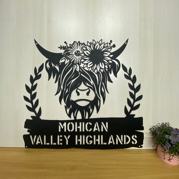 Custom Floral Highland Cow Monogram Metal Wall Art, Personalized Highland Cow Metal Signs, Highland Cow Welcome Sign, Cattle Farm Metal Wall Hanging