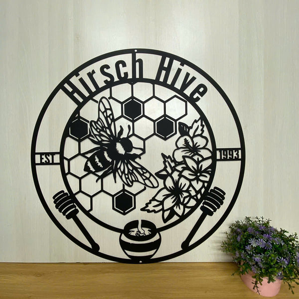 Custom Honey Bee Metal Wall Art, Personalized Bee Keeper Gardener Metal Name Sign, Honey Bee Family Name Sign, Bee Hive Metal Sign Garden Decor