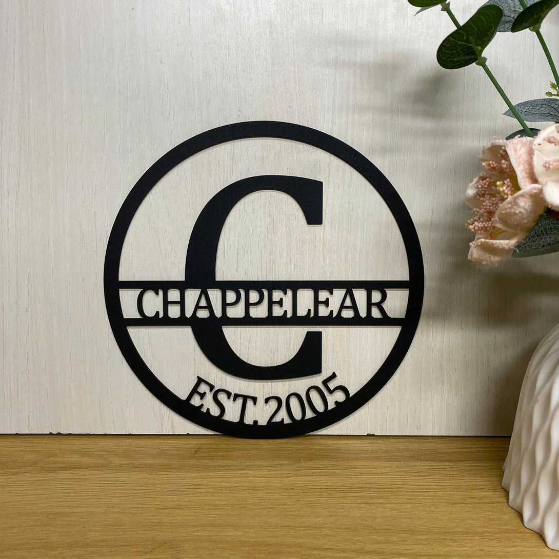 Custom Last Name Monogram Initial Metal Sign, Personalized Initial Letter Monogram Last Name Metal Wall Hanging Sign, Initial Letter Circle Metal Art