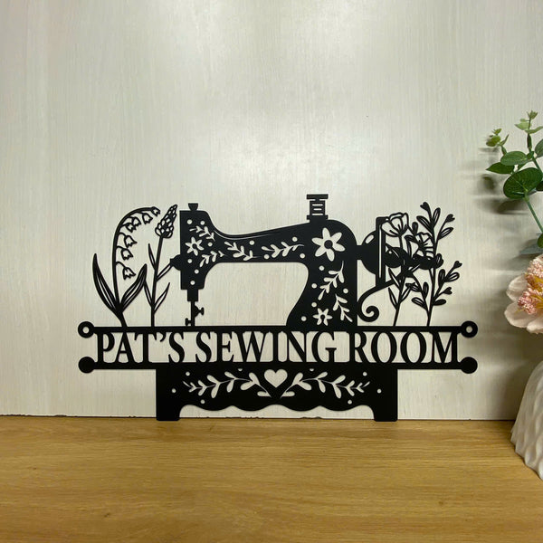 Custom Sewing Machine Metal Wall Art For Quilting Room, Personalized Floral Sewing Room Metal Name Sign, Craft Room Sewing Metal Wall Sign
