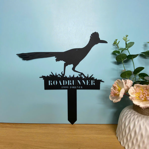 Custom Roadrunner Metal Garden Stakes, Custom Roadrunner Metal Sign, Rustic Roadrunner Yard Sign, Roadrunner Farm Field Stake, Roadrunner Garden Decor