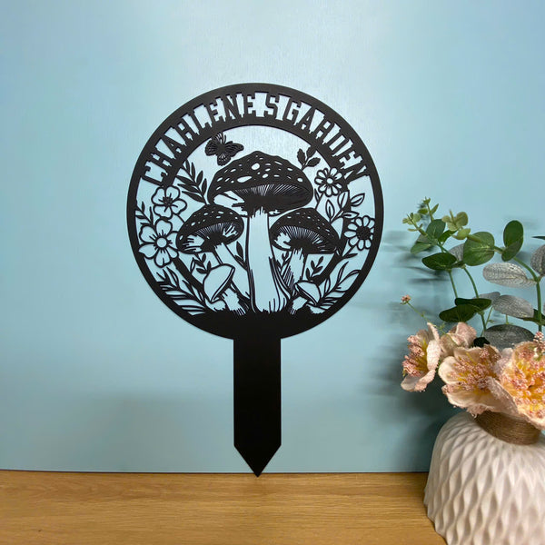 Personalized Mushroom Metal Garden Sign With Stakes, Custom Name Gardener Metal Stake Flower Beds Outdoor Decor, Mushroom Garden Metal Yard Sign Decor