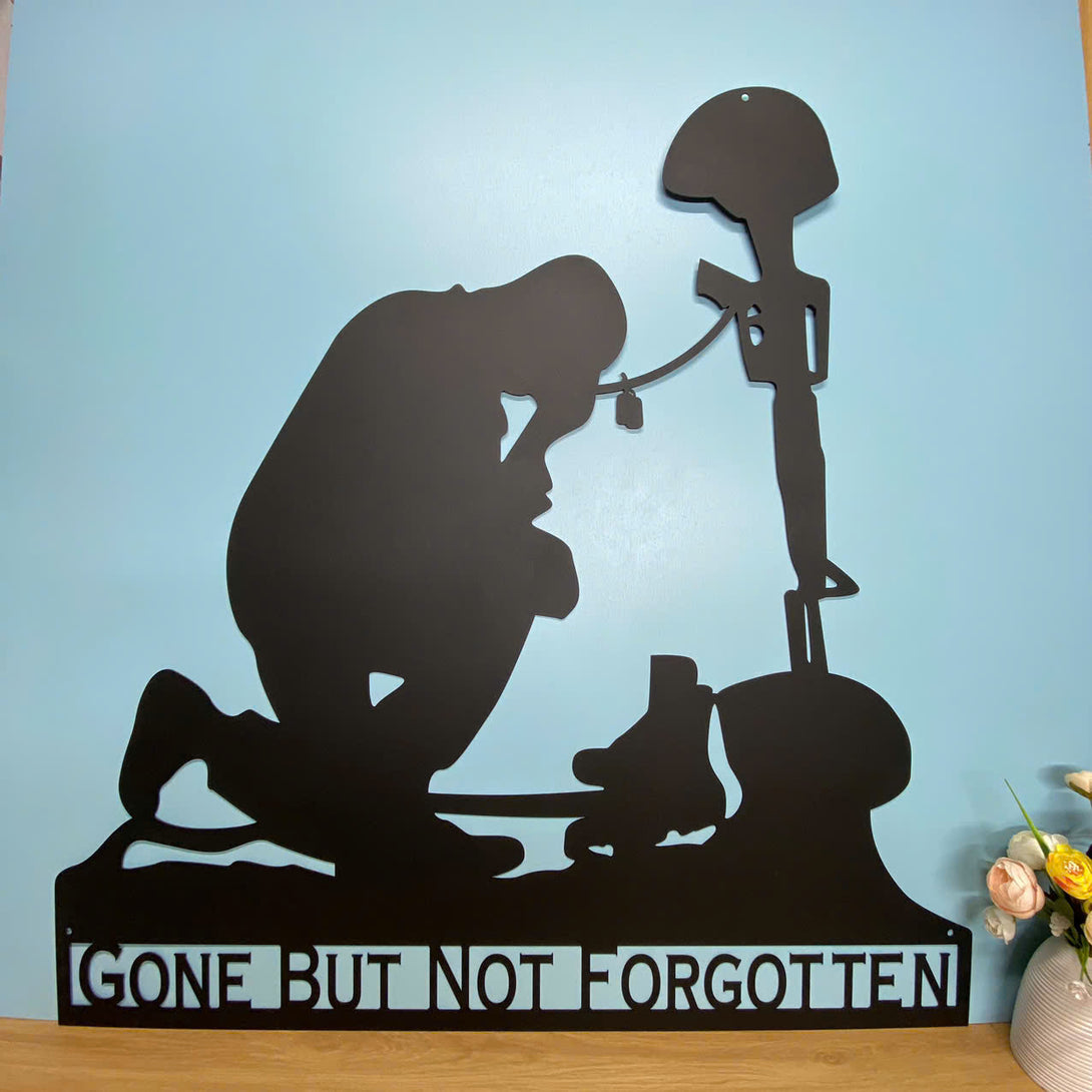 Personalized Name Fallen Soldiers Veteran Metal Wall Art, Custom Soldier Kneeling Metal Wall Decor, Remembrance Memorial Veterans Gift Metal Sign